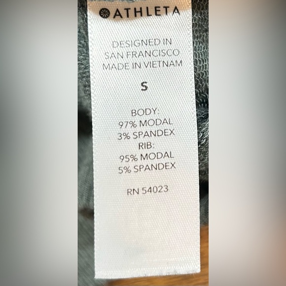 Athleta Size S Green Serenity Women's Long Sleeve Sweatshirt - Picture 3 of 5
